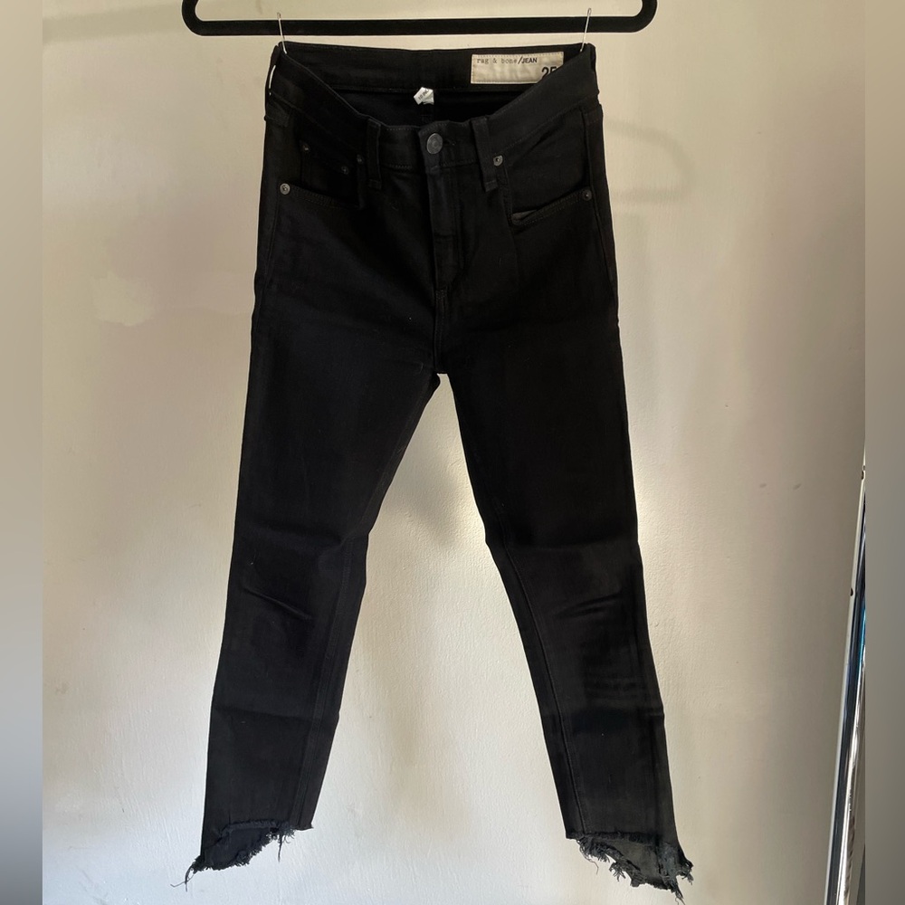 Rag and Bone Jean size 25 10inch Capri black denim